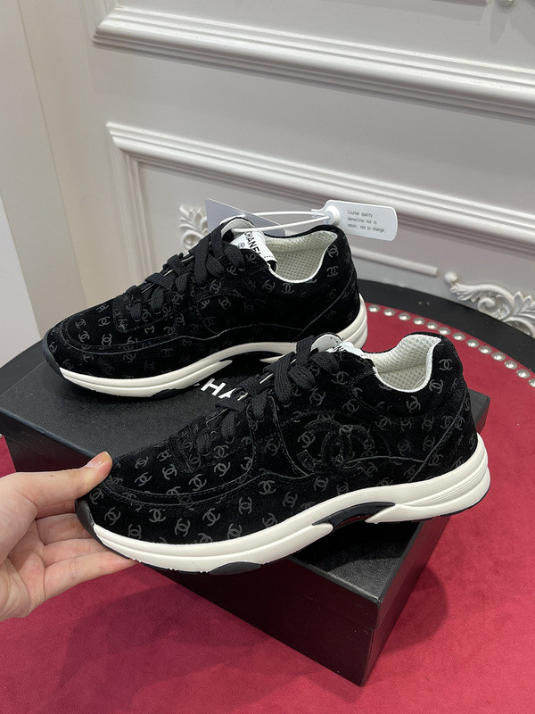 CHA_NEL SNEAKERS