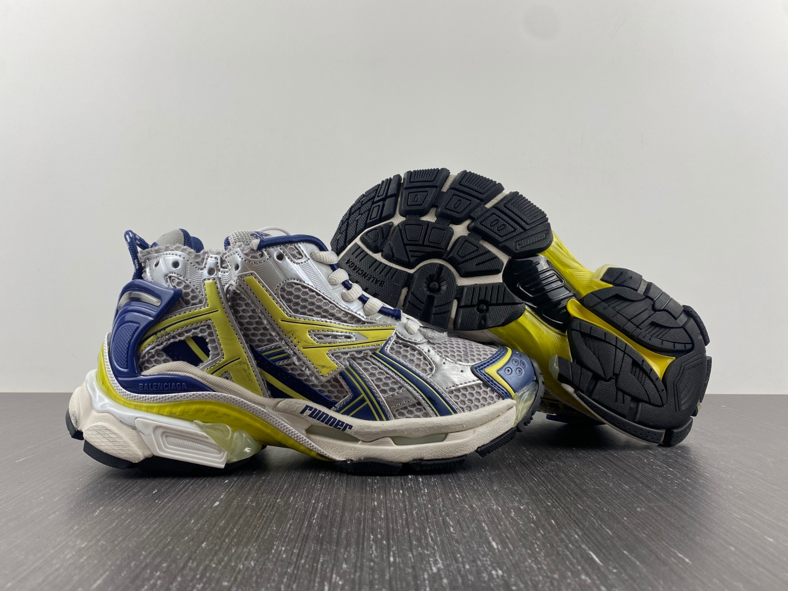 Ba*len*cia*ga runner 677402 w3rb5 9174
