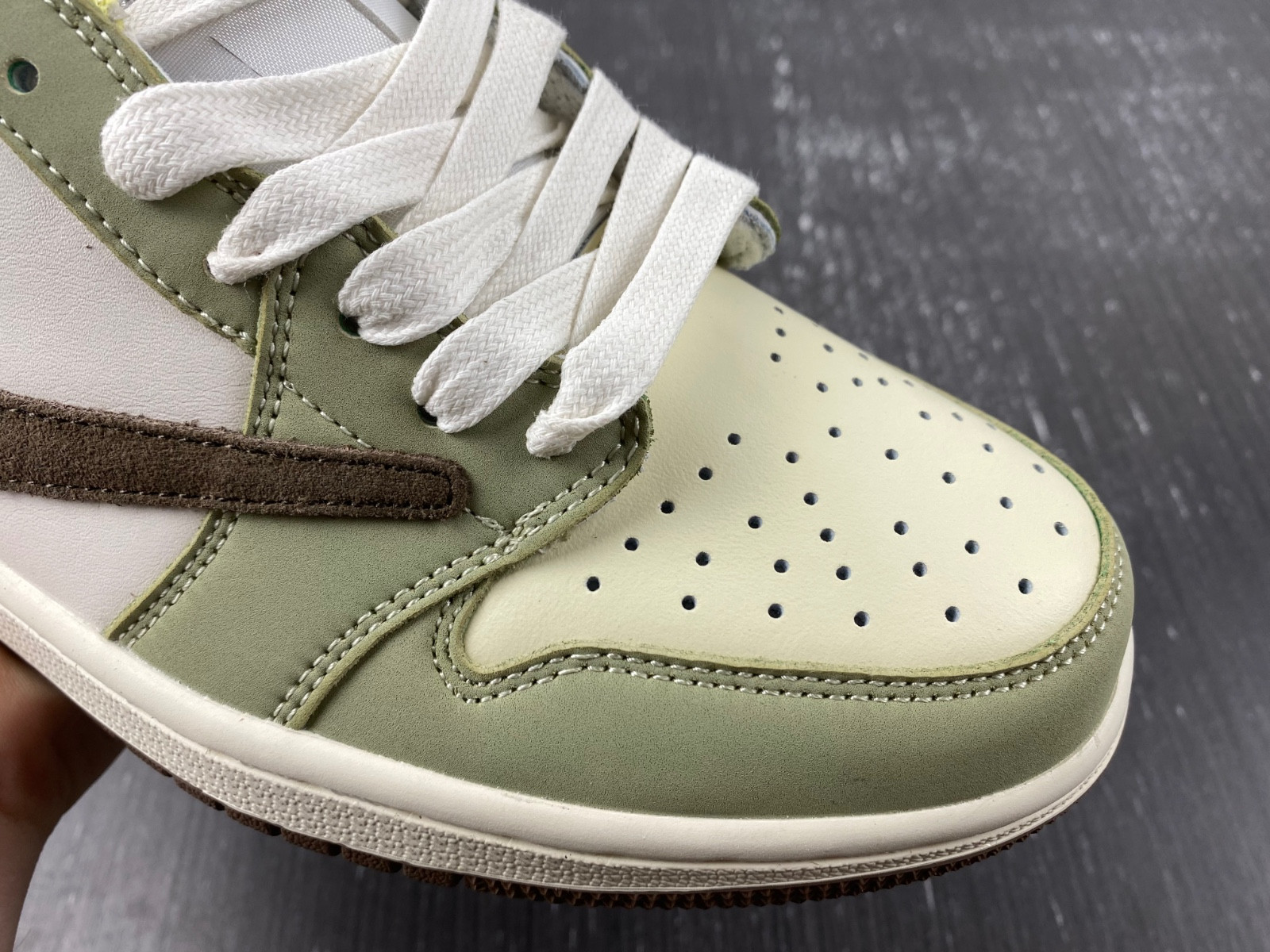 Travis Scott x Air Jordan 1 Low DM7866-603