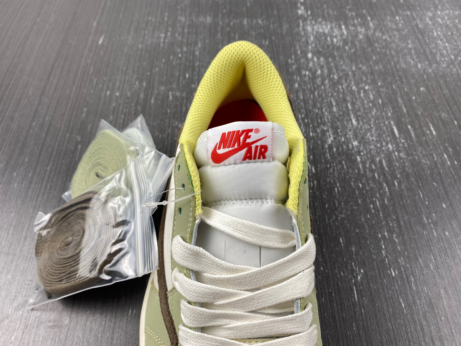 Travis Scott x Air Jordan 1 Low DM7866-603