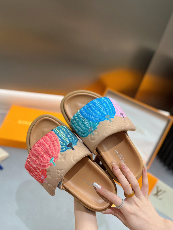 LOU1_TON SLIPPERS