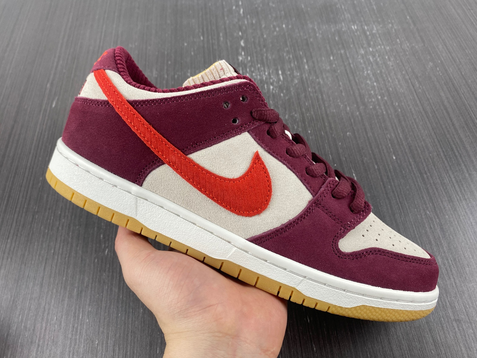 Skate Like a Girl x Nike SB Dunk Low DX4589-600
