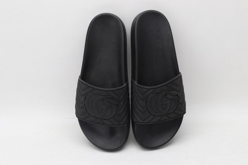 GUC LEATHER SLIDE