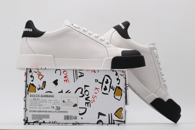DG SNEAKER