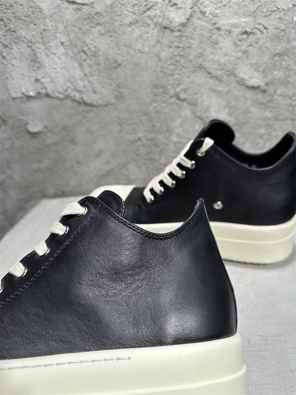 RICK 0WENS SNEAKERS