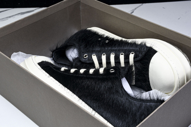 RICK 0WENS SNEAKERS