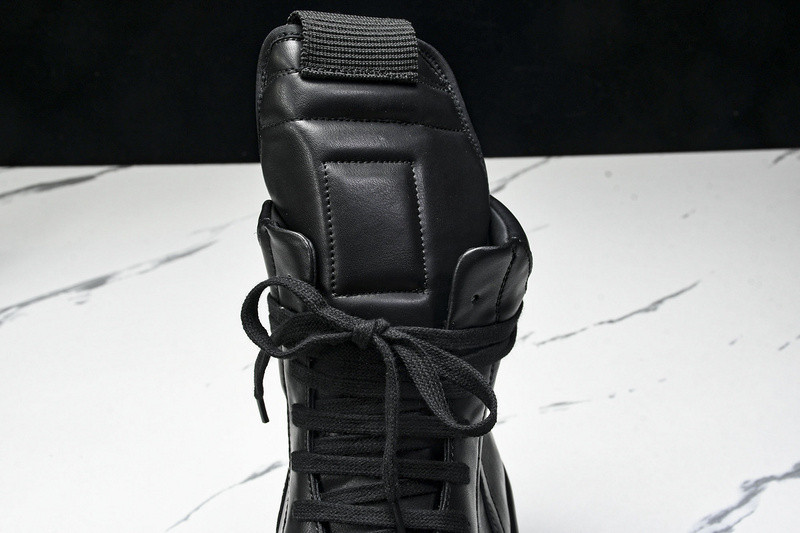RICK 0WENS SNEAKERS