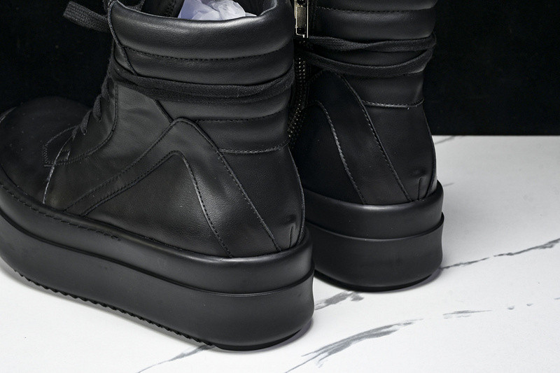 RICK 0WENS SNEAKERS