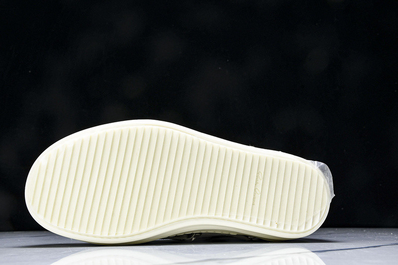 RICK 0WENS SNEAKERS