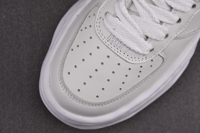 MAISON MIHARA SNEAKERS