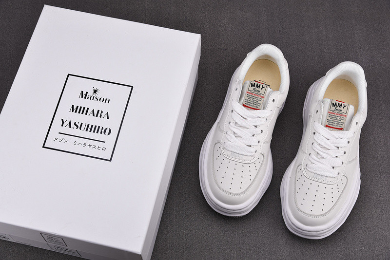MAISON MIHARA SNEAKERS