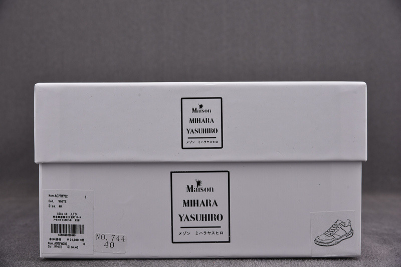 MAISON MIHARA SNEAKERS