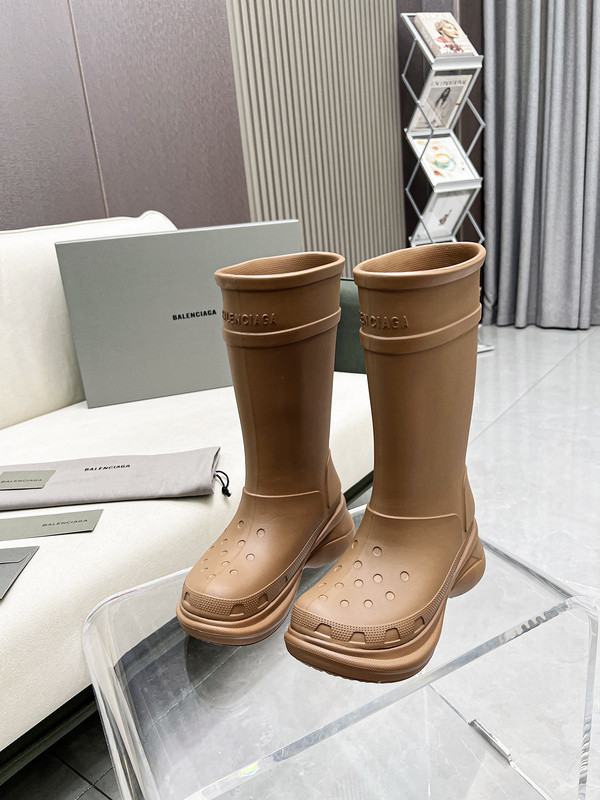 Ba*len*cia*ga x crocs boot brown