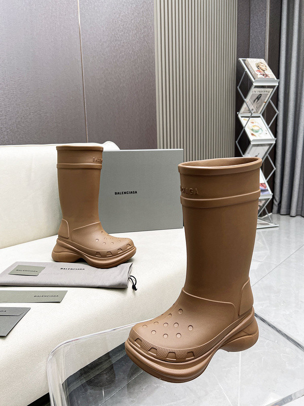 Ba*len*cia*ga x crocs boot brown
