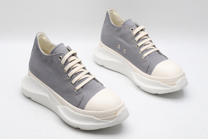 RICK 0WENS SNEAKERS