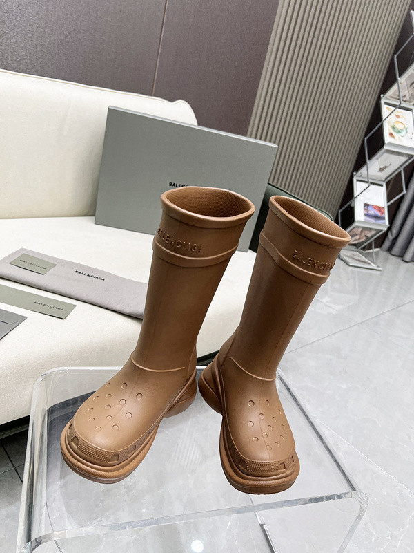 Ba*len*cia*ga x crocs boot brown