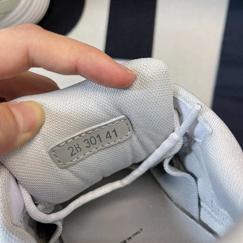 DR B30 SNEAKER