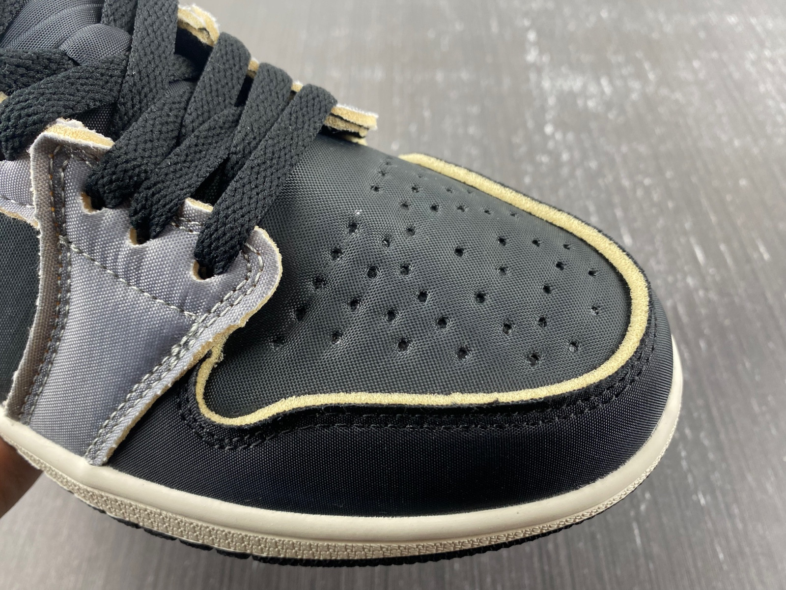Jordan 1 Low OG EX Black Smoke Grey - DV0982-006