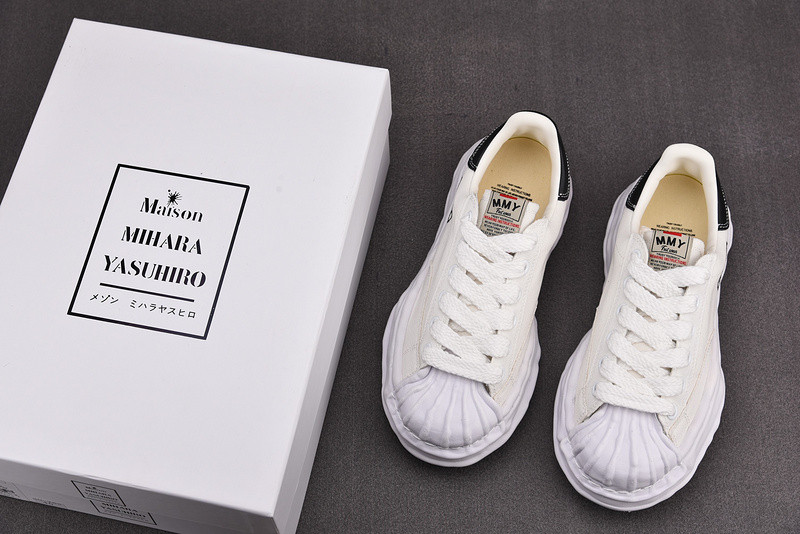 MAISON MIHARA SNEAKERS