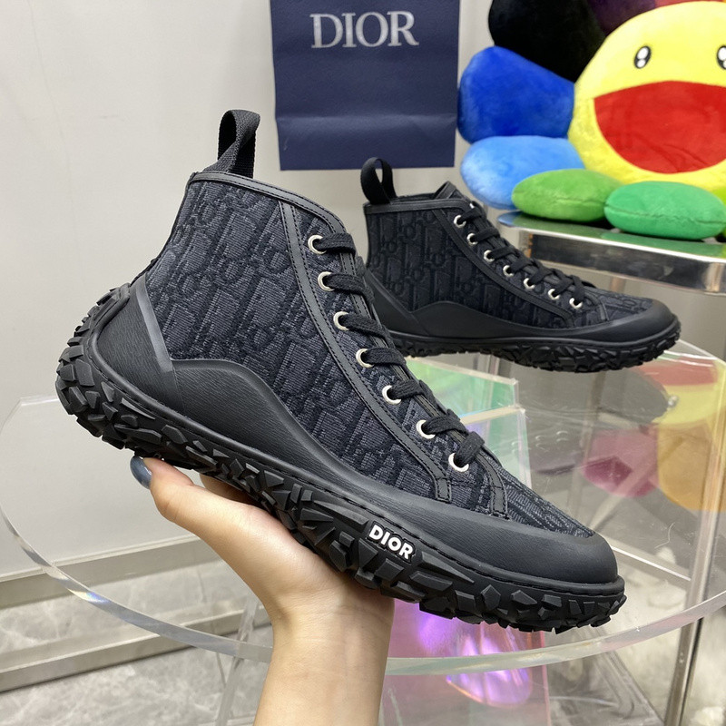 DR B28 SNEAKER