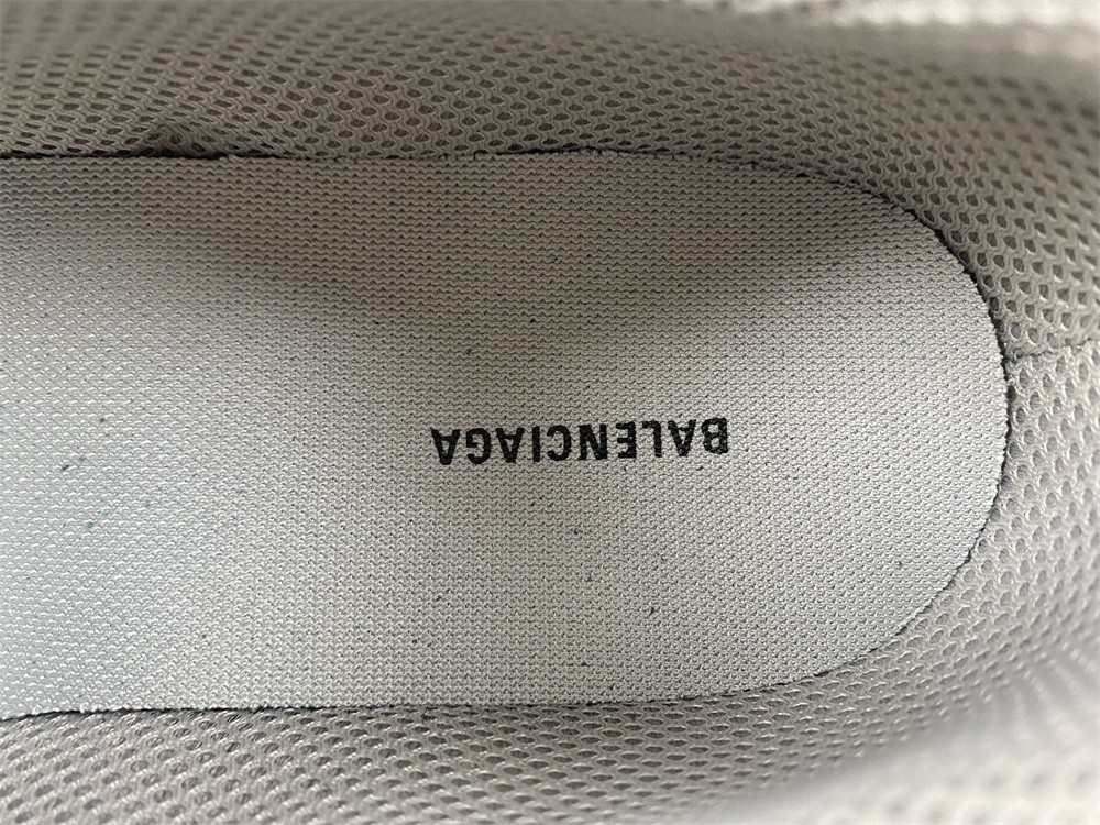 Ba*len*cia*ga phantom sneaker