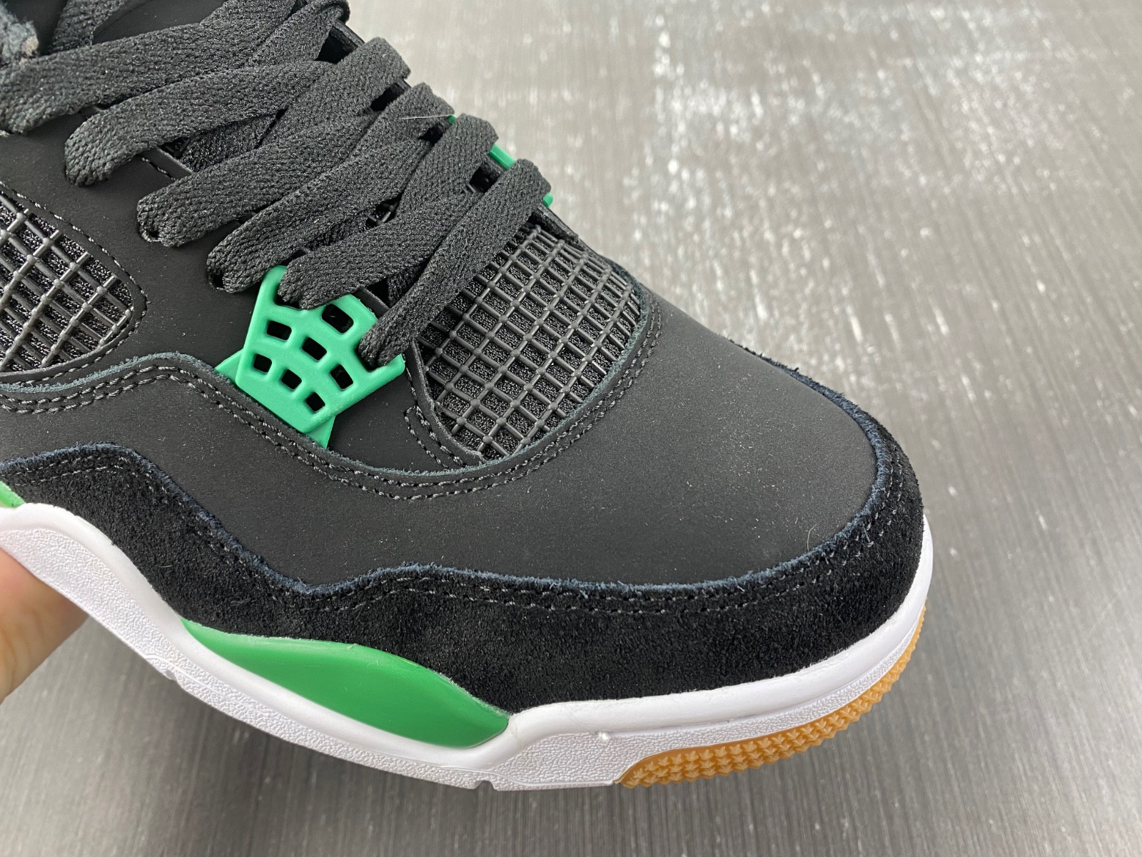 NIKE SB X AIR JORDAN 4 DR5415-030