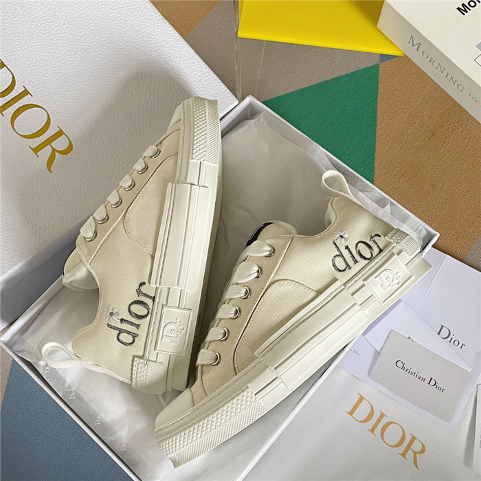 B23 SKATER SNEAKER