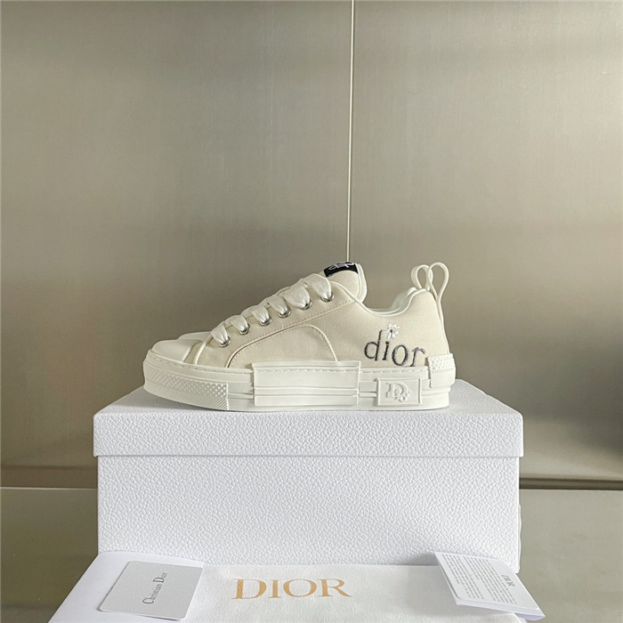 B23 SKATER SNEAKER