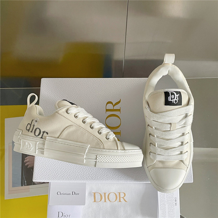 B23 SKATER SNEAKER