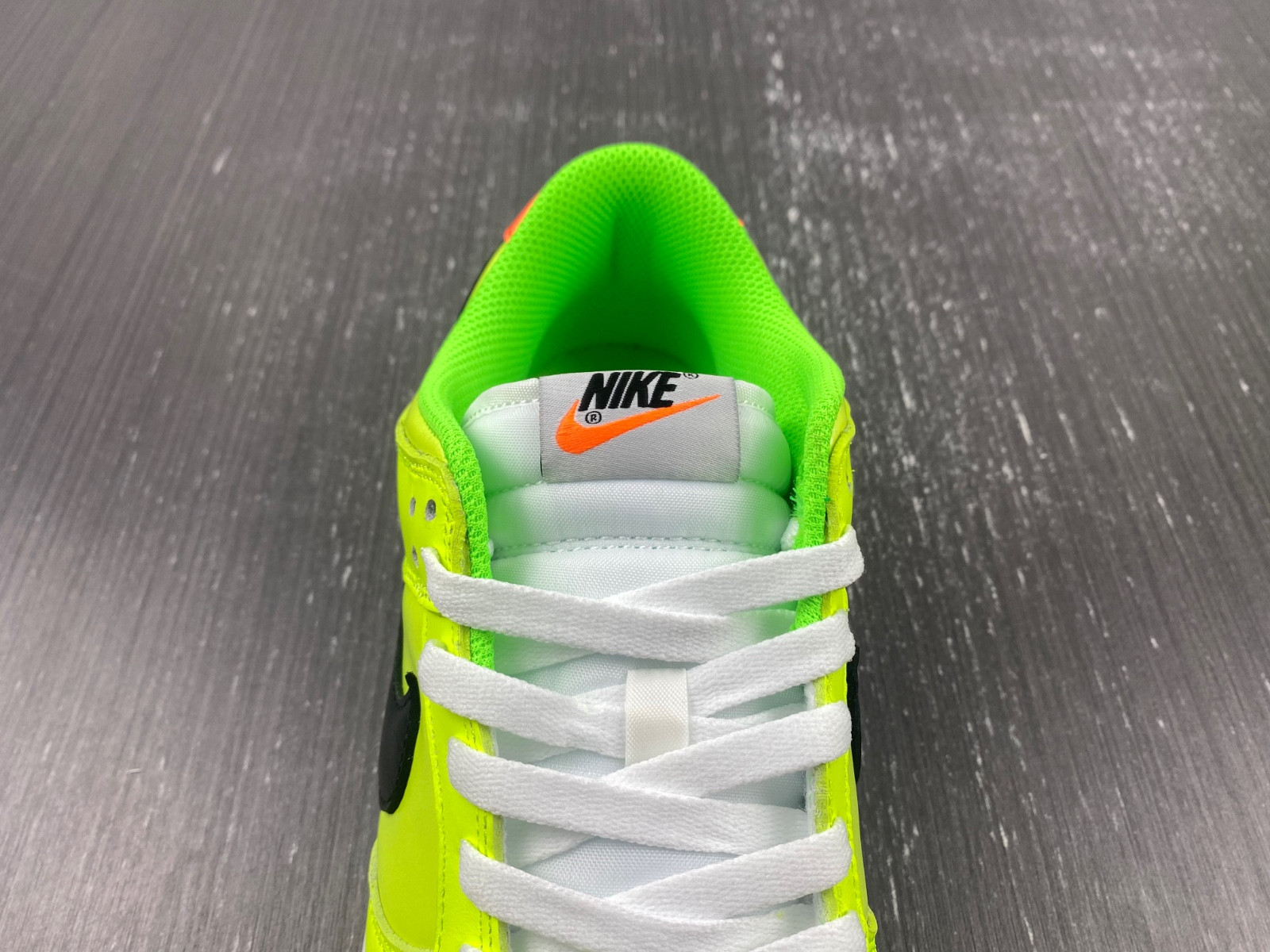 Nike Dunk Low “Glow in the Dark” FJ4610-702