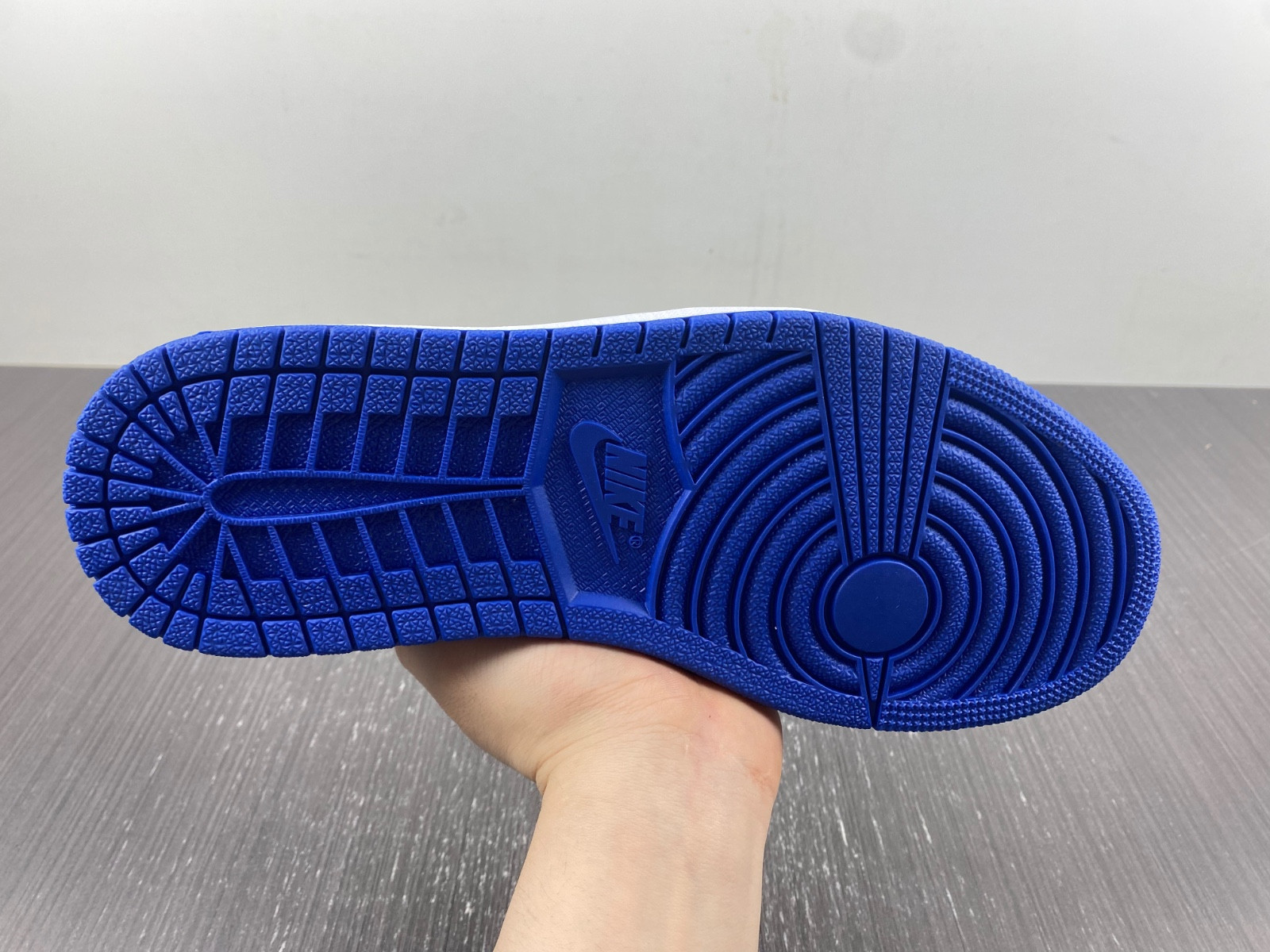 Jordan 1 Retro Low Royal (2015) - 705329-004