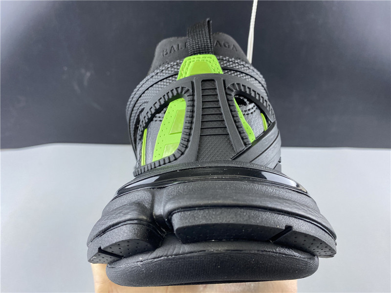 Ba*len*cia*ga tess s. gomma trek low top sneakers (black and green) 570391 w2gn1 1012