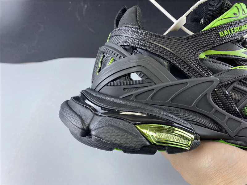 Ba*len*cia*ga tess s. gomma trek low top sneakers (black and green) 570391 w2gn1 1012