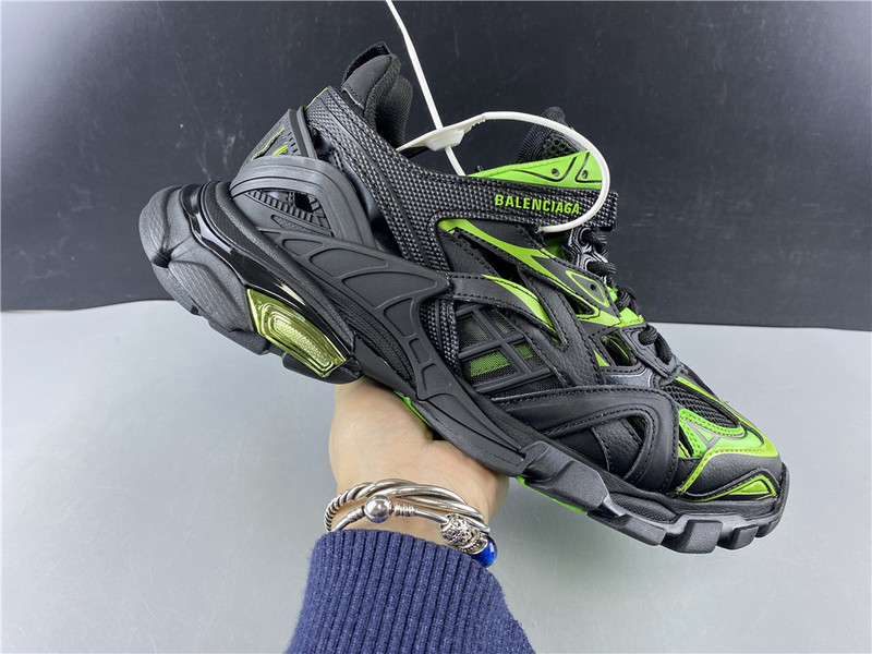 Ba*len*cia*ga tess s. gomma trek low top sneakers (black and green) 570391 w2gn1 1012
