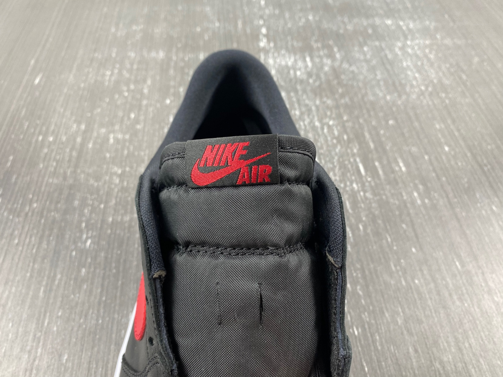 Jordan 1 Retro Low Bred (2015) - 705329-001