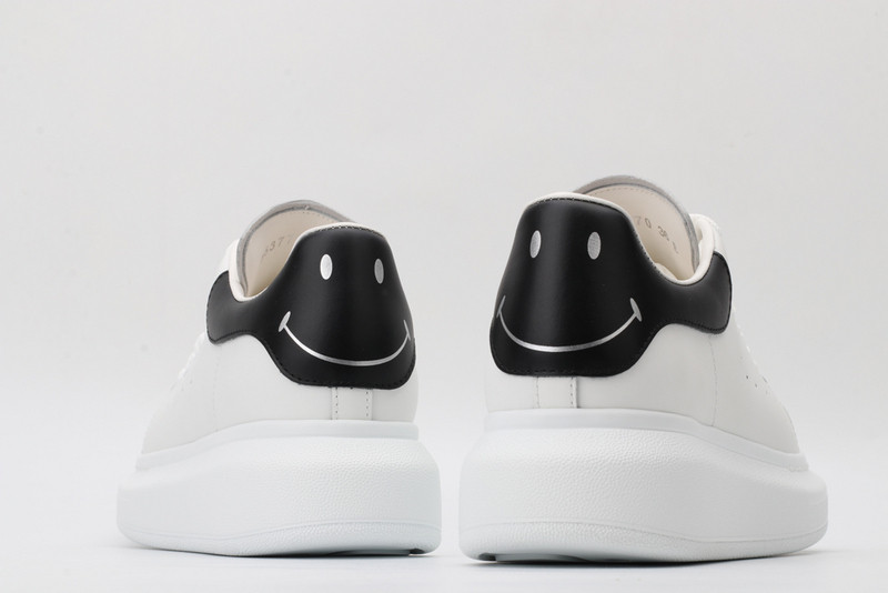 ALEXANDER MCQUEEN SNEAKER