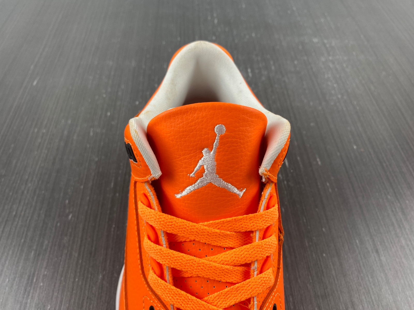 Air Jordan 3 Retro CT8532-801