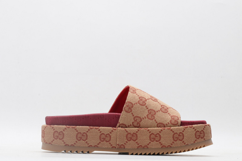 GUC LEATHER SLIDE