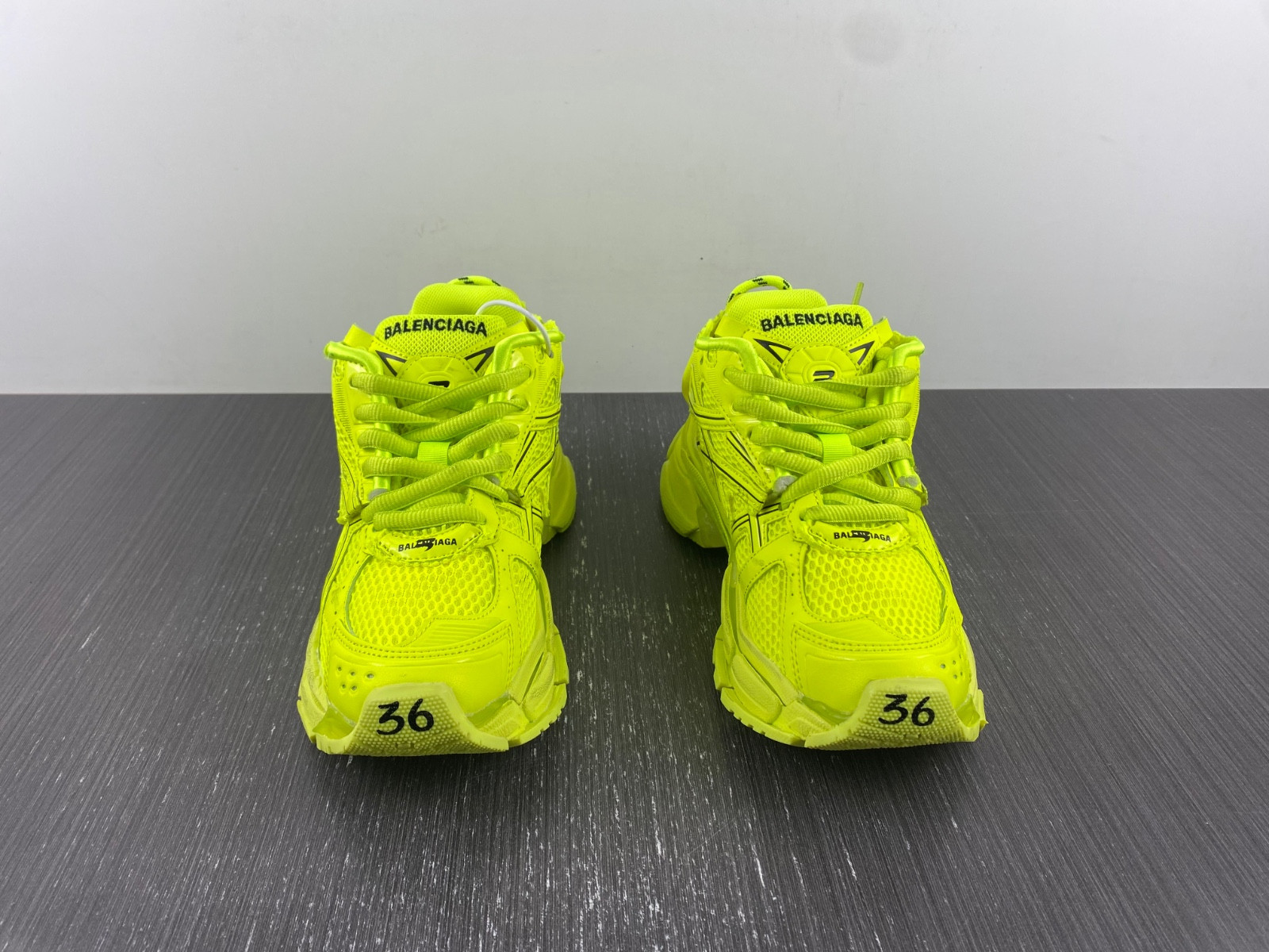 Ba*len*cia*ga runner 677402 w3rb4 7510