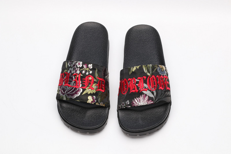 GUC LEATHER SLIDE