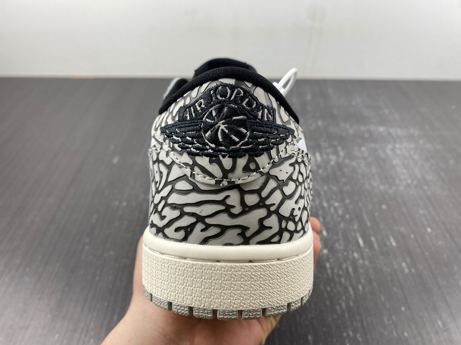 Jordan 1 Retro Low OG Black Cement - CZ0790-001