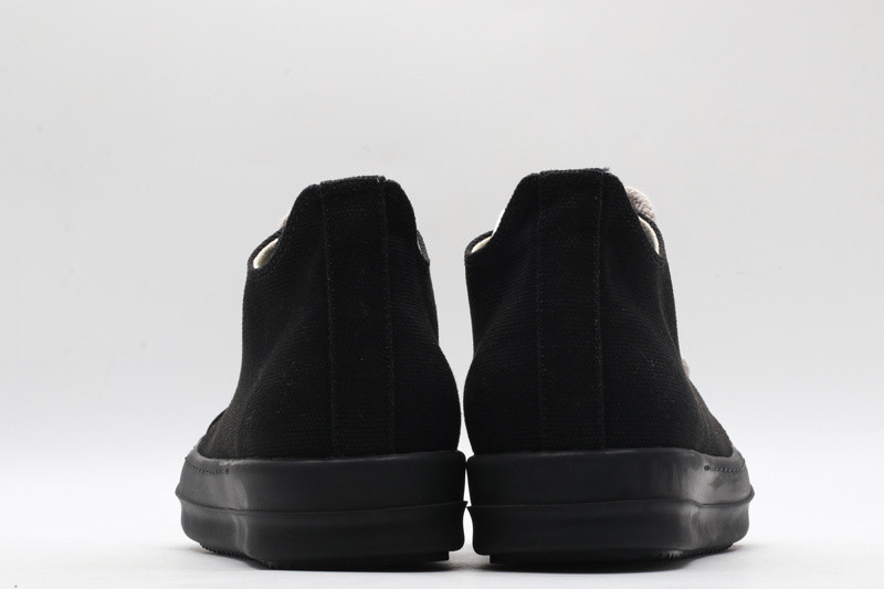 RICK 0WENS SNEAKERS