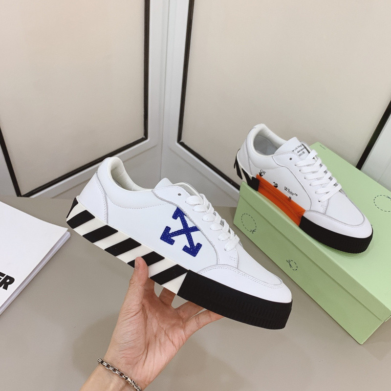 Off-White c/o Virgil Abloh