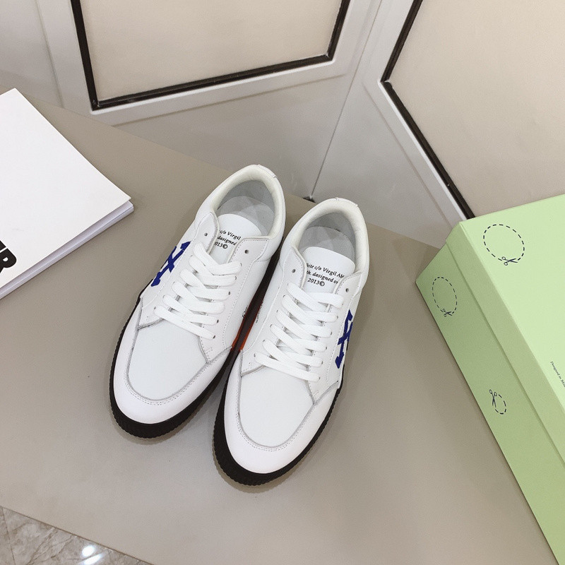 Off-White c/o Virgil Abloh