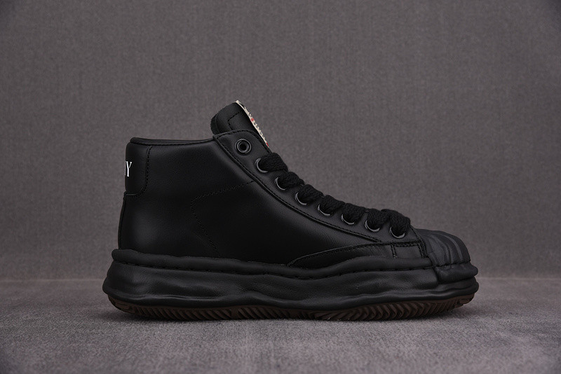 MAISON MIHARA SNEAKERS