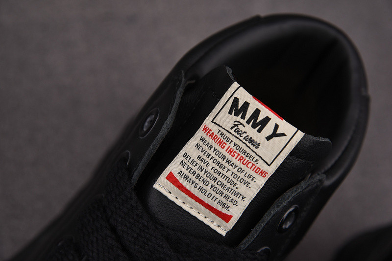 MAISON MIHARA SNEAKERS