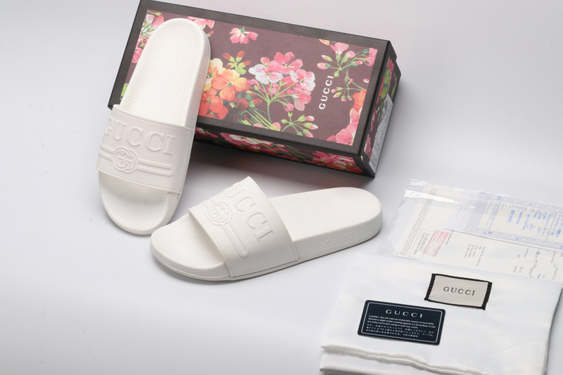 GUC LEATHER SLIDE