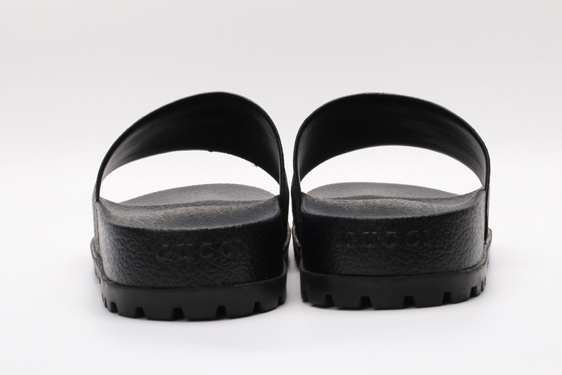GUC LEATHER SLIDE