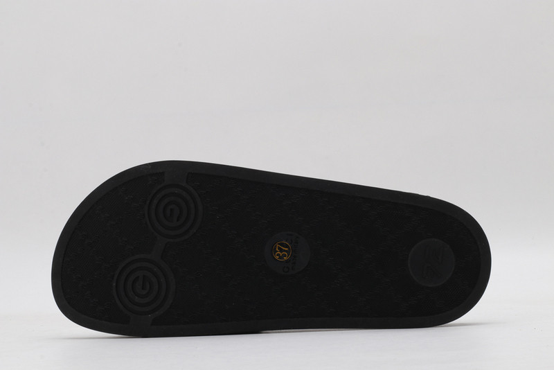 GUC LEATHER SLIDE
