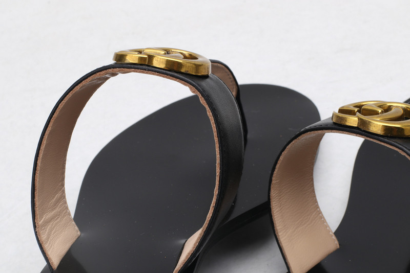 GUC LEATHER SLIDE
